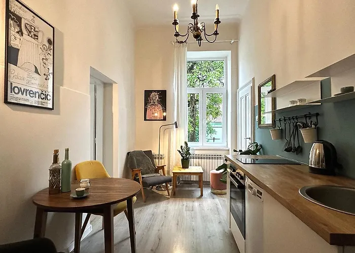 Sweet Apartment